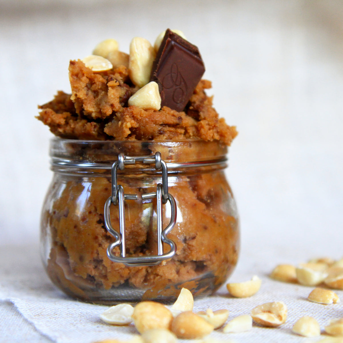 Piškot z arašidi in čokolado (VEG)